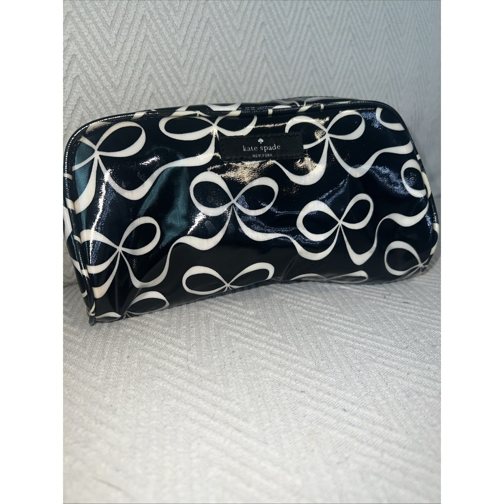 Kate Spade Neda Black White PVC Daycation Ribbon Zip Around Wallet Cosmetic Bag